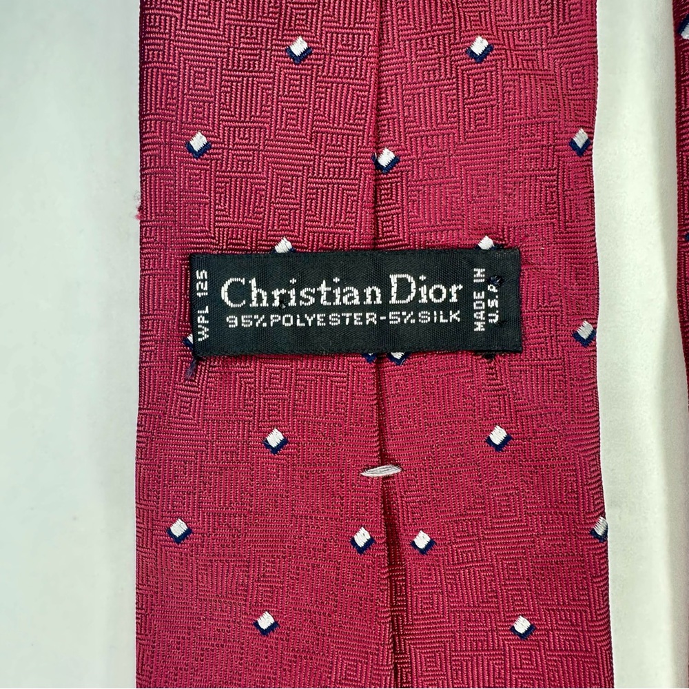 🥂SOLD🥂 Vintage DIOR Embroidered Maroon Geometric Classic Neck Tie, 3.25” Blade - Picture 3 of 5